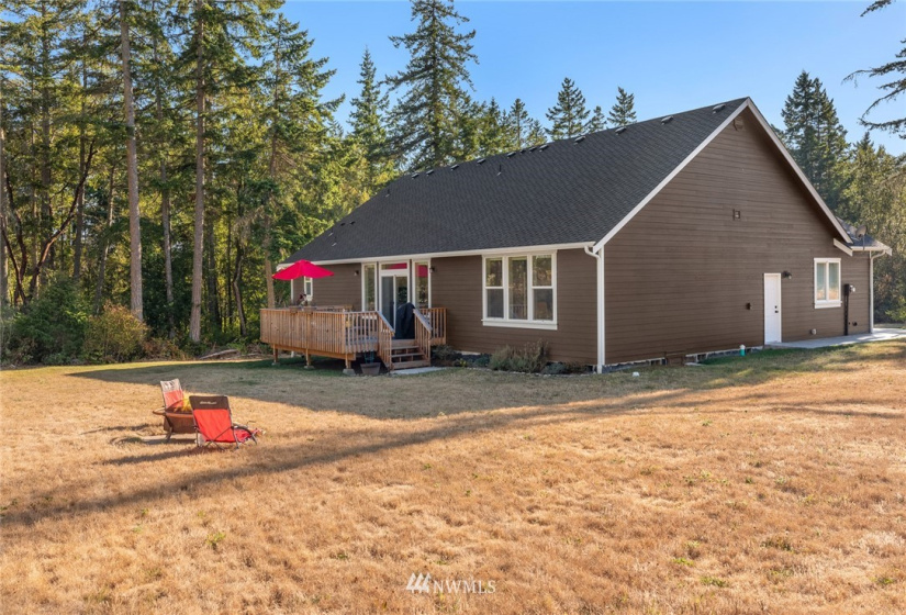 225 Durr, Camano Island, Washington 98282, 3 Bedrooms Bedrooms, ,3 BathroomsBathrooms,Residential,For Sale,Durr,NWM1843941