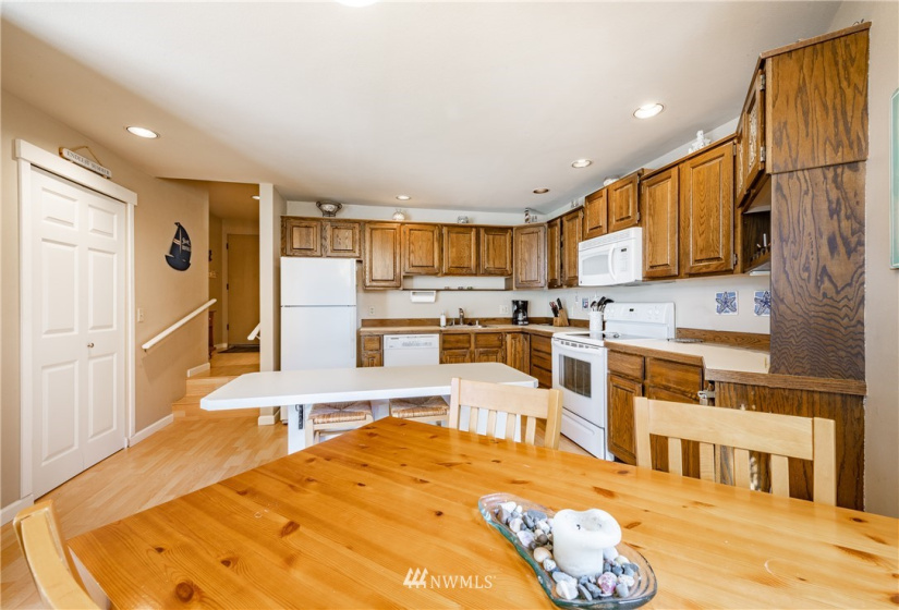7806 Birch Bay, Blaine, Washington 98230, 2 Bedrooms Bedrooms, ,1 BathroomBathrooms,Residential,For Sale,Jacob's Landing,Birch Bay,NWM1842145
