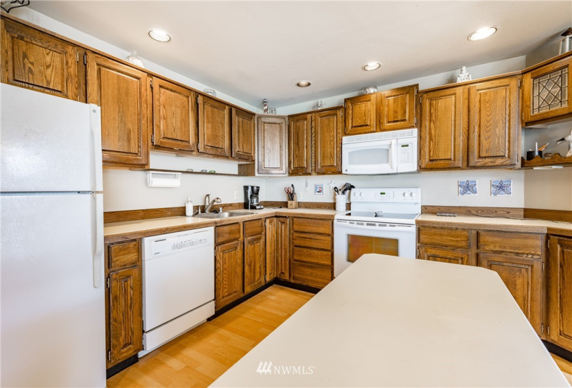 7806 Birch Bay, Blaine, Washington 98230, 2 Bedrooms Bedrooms, ,1 BathroomBathrooms,Residential,For Sale,Jacob's Landing,Birch Bay,NWM1842145