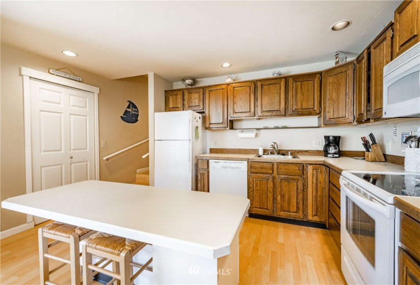 7806 Birch Bay, Blaine, Washington 98230, 2 Bedrooms Bedrooms, ,1 BathroomBathrooms,Residential,For Sale,Jacob's Landing,Birch Bay,NWM1842145
