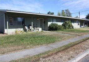 8395 8948 Craw/Westover, Moses Lake, Washington 98837, ,Residential Income,For Sale,Larson,Craw/Westover,NWM1844583