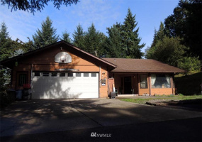 818 359th, La Center, Washington 98629, 3 Bedrooms Bedrooms, ,2 BathroomsBathrooms,Residential,For Sale,359th,NWM1843325