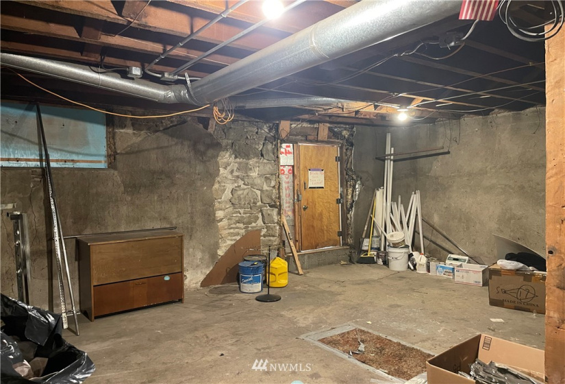 662 Clark, Republic, Washington 99166, ,Commercial Sale,For Sale,Clark,NWM1844701