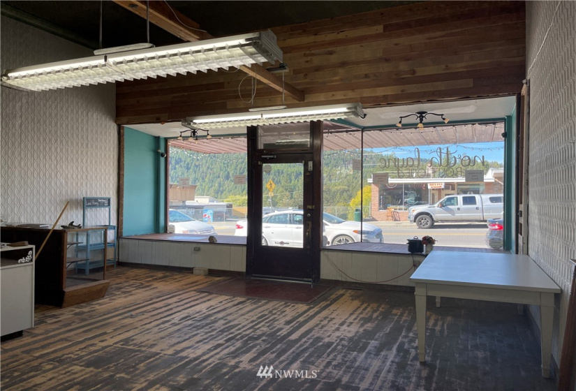 662 Clark, Republic, Washington 99166, ,Commercial Sale,For Sale,Clark,NWM1844701