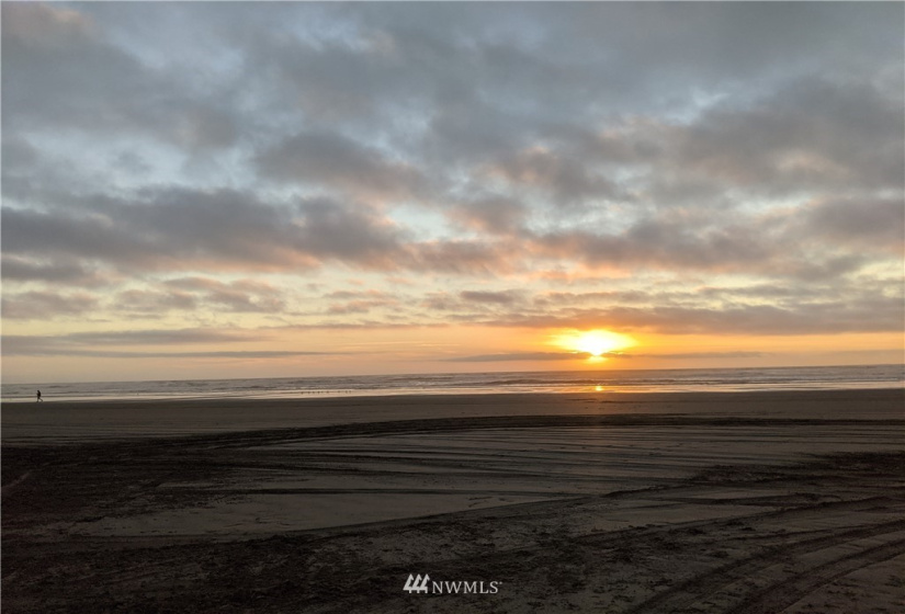 801 Vagabond, Ocean Shores, Washington 98569, ,Land,For Sale,DIV 16 LOT 92 BLK 15,Vagabond,NWM1844224