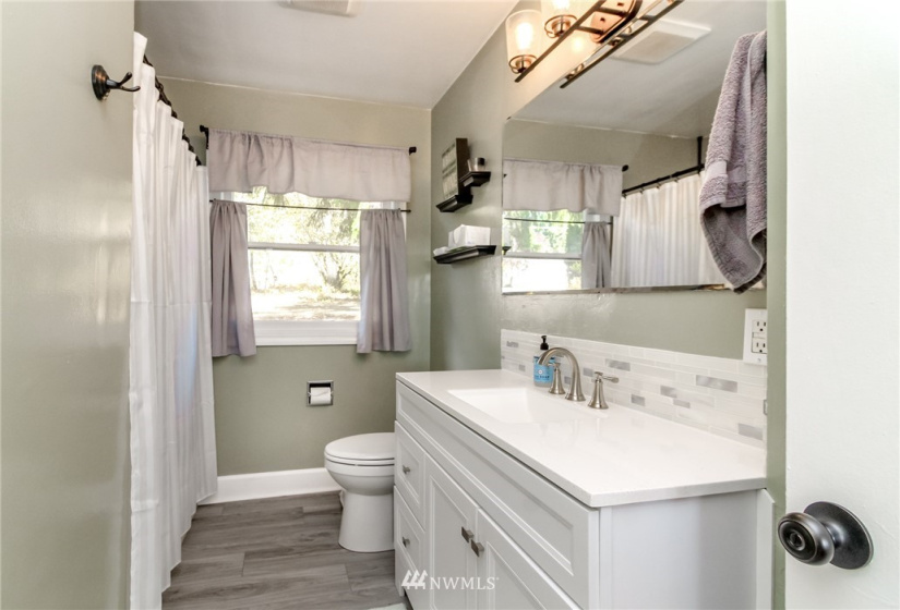 246 Kennicott, Chehalis, Washington 98532, 3 Bedrooms Bedrooms, ,1 BathroomBathrooms,Residential,For Sale,Kennicott,NWM1844799