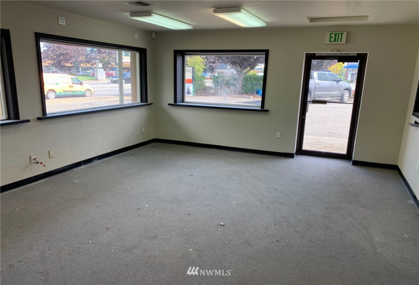 4127 Pacific, Lacey, Washington 98503, ,Commercial Sale,For Sale,Pacific,NWM1844986
