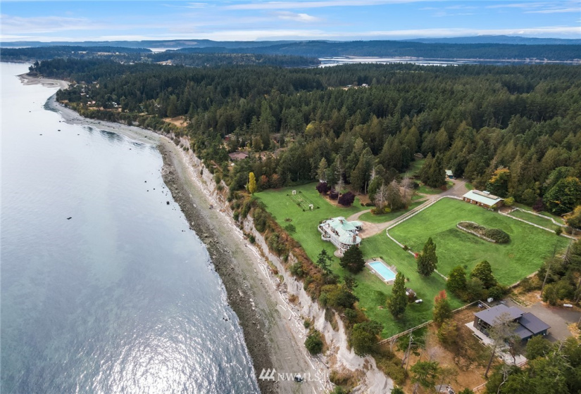 880 Schwartz, Nordland, Washington 98358, 4 Bedrooms Bedrooms, ,4 BathroomsBathrooms,Residential,For Sale,Schwartz,NWM1833007