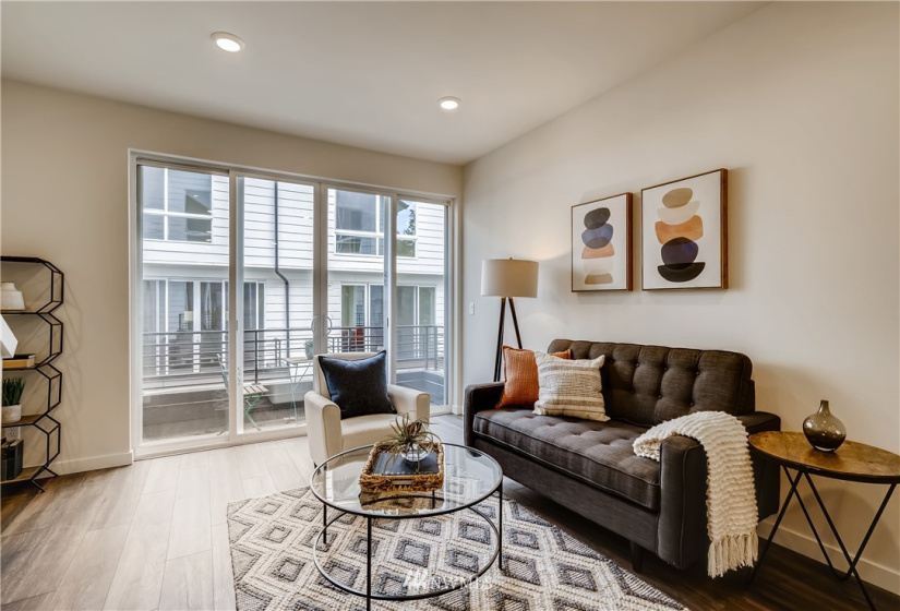7142 C Beacon, Seattle, Washington 98108, 3 Bedrooms Bedrooms, ,1 BathroomBathrooms,Residential,For Sale,Helio,Beacon,NWM1845199