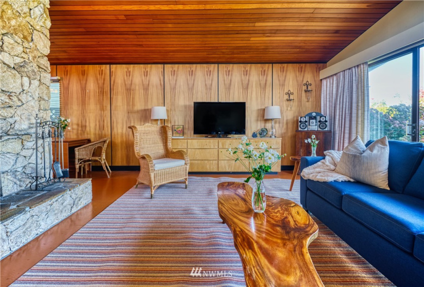 103 Bay View, Point Roberts, Washington 98281, 2 Bedrooms Bedrooms, ,Residential,For Sale,Maple Beach,Bay View,NWM1845446