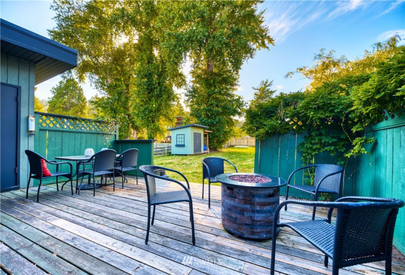 103 Bay View, Point Roberts, Washington 98281, 2 Bedrooms Bedrooms, ,Residential,For Sale,Maple Beach,Bay View,NWM1845446