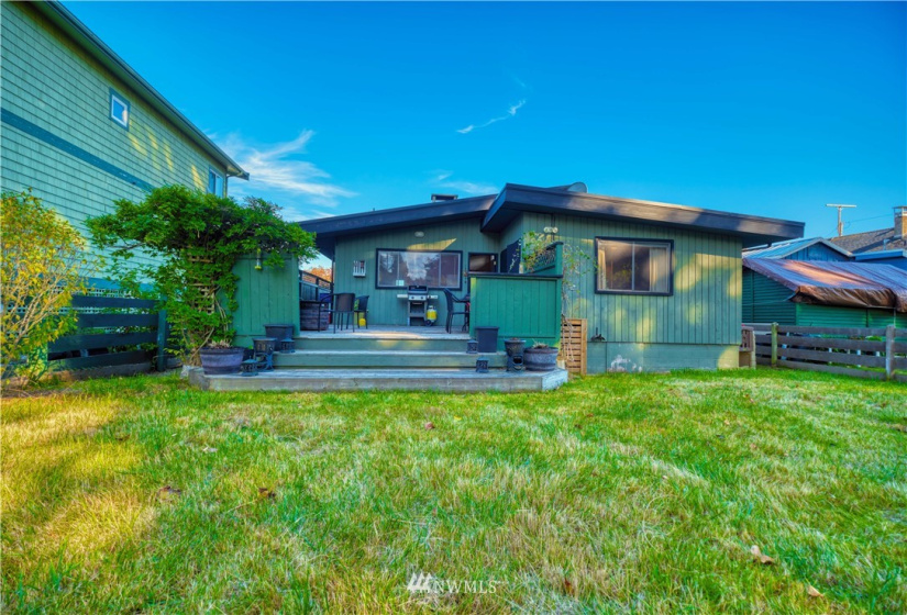 103 Bay View, Point Roberts, Washington 98281, 2 Bedrooms Bedrooms, ,Residential,For Sale,Maple Beach,Bay View,NWM1845446