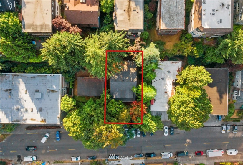 5219 22nd, Seattle, Washington 98105, ,Residential Income,For Sale,22nd,NWM1844988
