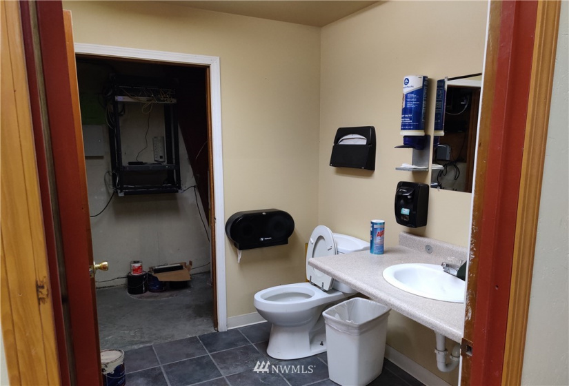 18620 58th, Arlington, Washington 98223, ,Commercial Sale,For Sale,58th,NWM1845587