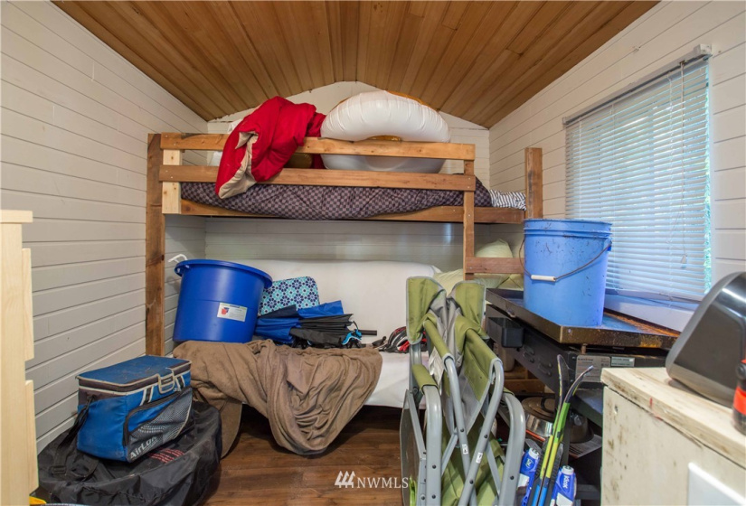 101 3 Sunset, Deming, Washington 98244, 2 Bedrooms Bedrooms, ,Residential,For Sale,Glen at Maple Falls,Sunset,NWM1845740