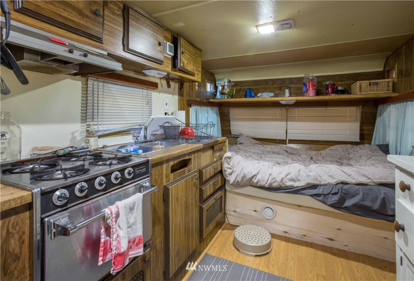 101 3 Sunset, Deming, Washington 98244, 2 Bedrooms Bedrooms, ,Residential,For Sale,Glen at Maple Falls,Sunset,NWM1845740