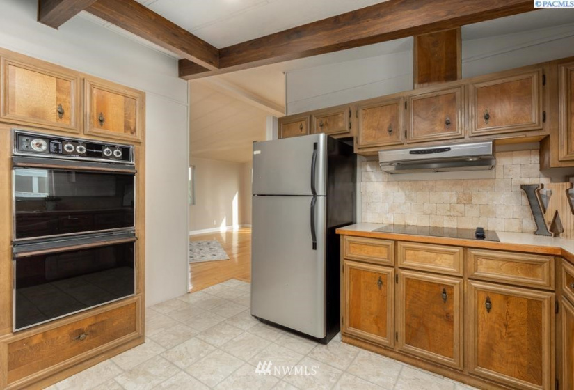 312 Columbia Center Blvd, Kennewick, Washington 99336, 3 Bedrooms Bedrooms, ,1 BathroomBathrooms,Residential,For Sale,Columbia Center Blvd,NWM1845665
