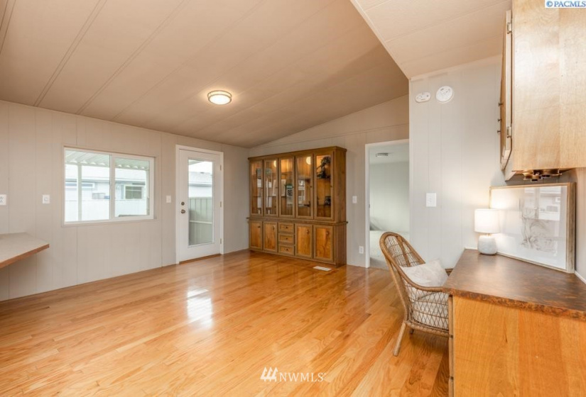 312 Columbia Center Blvd, Kennewick, Washington 99336, 3 Bedrooms Bedrooms, ,1 BathroomBathrooms,Residential,For Sale,Columbia Center Blvd,NWM1845665