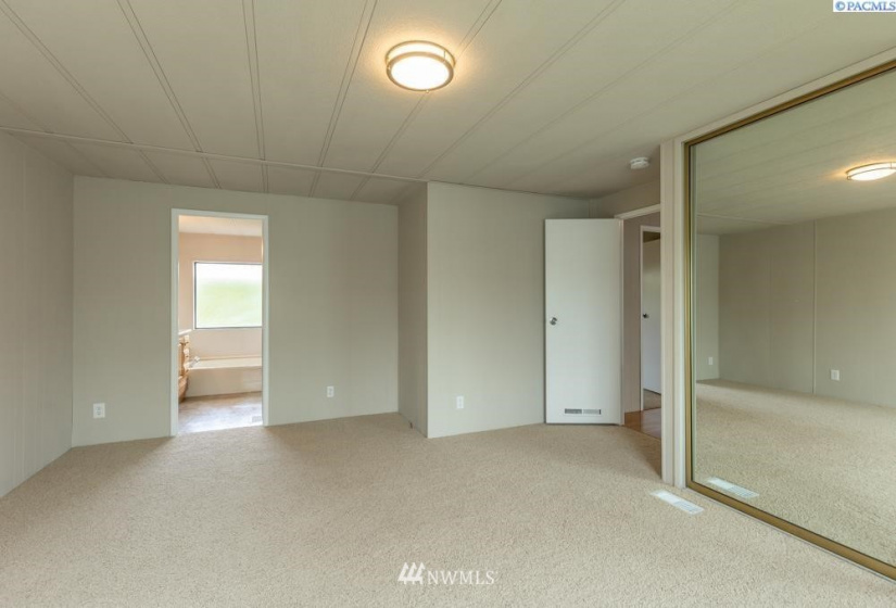 312 Columbia Center Blvd, Kennewick, Washington 99336, 3 Bedrooms Bedrooms, ,1 BathroomBathrooms,Residential,For Sale,Columbia Center Blvd,NWM1845665