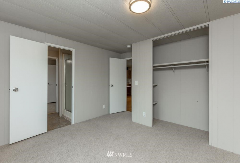 312 Columbia Center Blvd, Kennewick, Washington 99336, 3 Bedrooms Bedrooms, ,1 BathroomBathrooms,Residential,For Sale,Columbia Center Blvd,NWM1845665