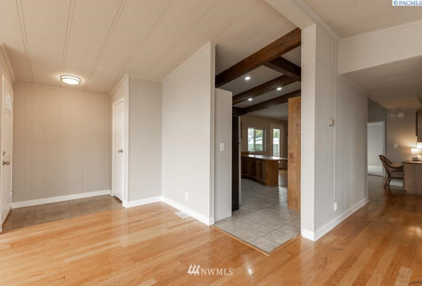 312 Columbia Center Blvd, Kennewick, Washington 99336, 3 Bedrooms Bedrooms, ,1 BathroomBathrooms,Residential,For Sale,Columbia Center Blvd,NWM1845665