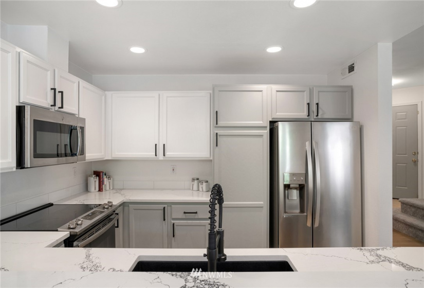 14714 53rd, Edmonds, Washington 98026, 3 Bedrooms Bedrooms, ,2 BathroomsBathrooms,Residential,For Sale,Forest Isle,53rd,NWM1846188