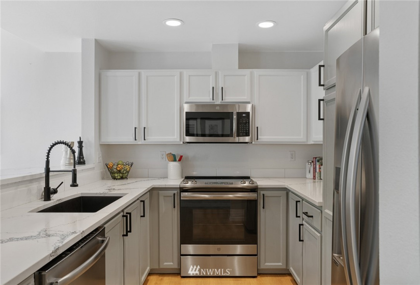 14714 53rd, Edmonds, Washington 98026, 3 Bedrooms Bedrooms, ,2 BathroomsBathrooms,Residential,For Sale,Forest Isle,53rd,NWM1846188