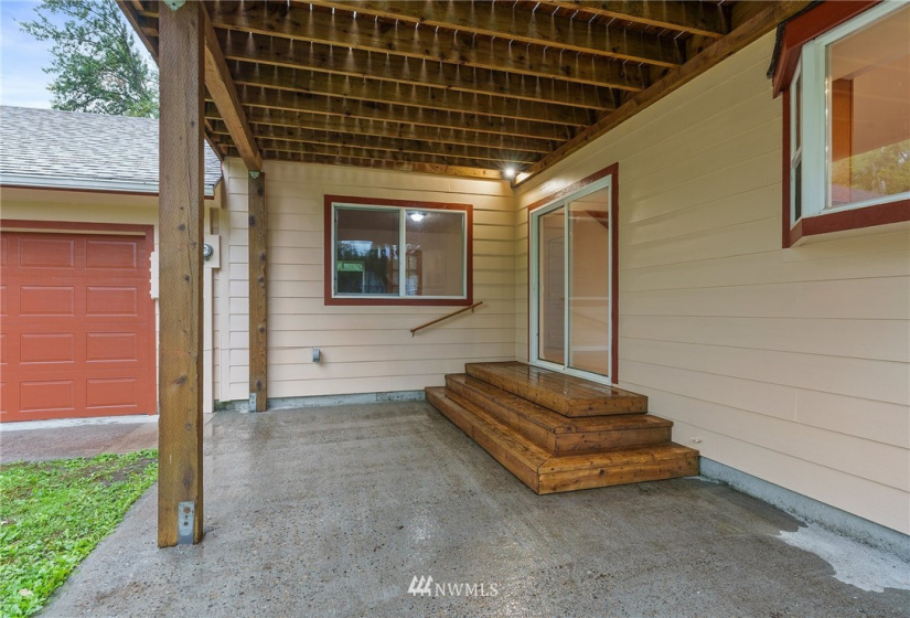500 First, Toledo, Washington 98591, 3 Bedrooms Bedrooms, ,2 BathroomsBathrooms,Residential,For Sale,First,NWM1846221