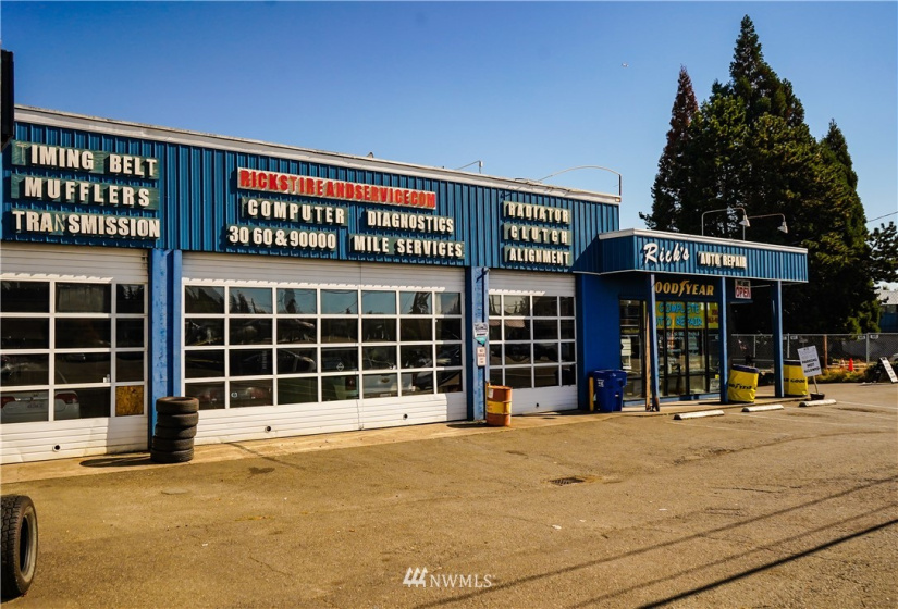 12200 Aurora, Seattle, Washington 98133, ,Commercial Sale,For Sale,Aurora,NWM1844955