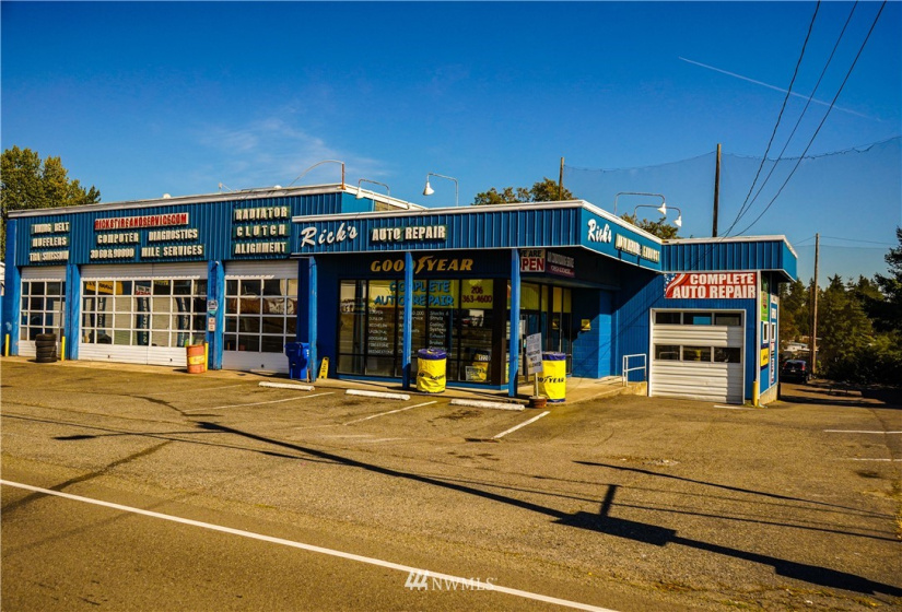 12200 Aurora, Seattle, Washington 98133, ,Commercial Sale,For Sale,Aurora,NWM1844955