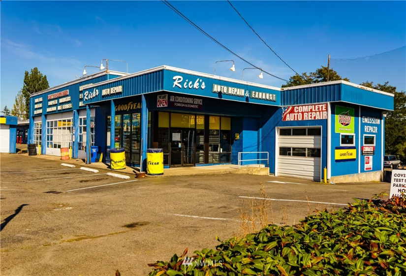 12200 Aurora, Seattle, Washington 98133, ,Commercial Sale,For Sale,Aurora,NWM1844955