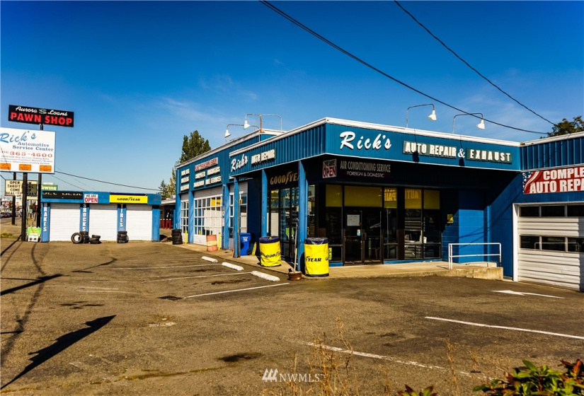 12200 Aurora, Seattle, Washington 98133, ,Commercial Sale,For Sale,Aurora,NWM1844955
