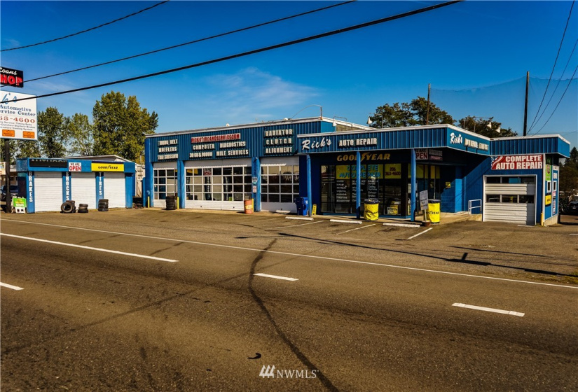 12200 Aurora, Seattle, Washington 98133, ,Commercial Sale,For Sale,Aurora,NWM1844955