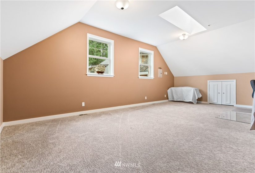 20515 63rd, Spanaway, Washington 98387, 6 Bedrooms Bedrooms, ,1 BathroomBathrooms,Residential,For Sale,63rd,NWM1846325
