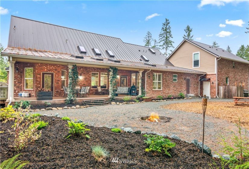 20515 63rd, Spanaway, Washington 98387, 6 Bedrooms Bedrooms, ,1 BathroomBathrooms,Residential,For Sale,63rd,NWM1846325