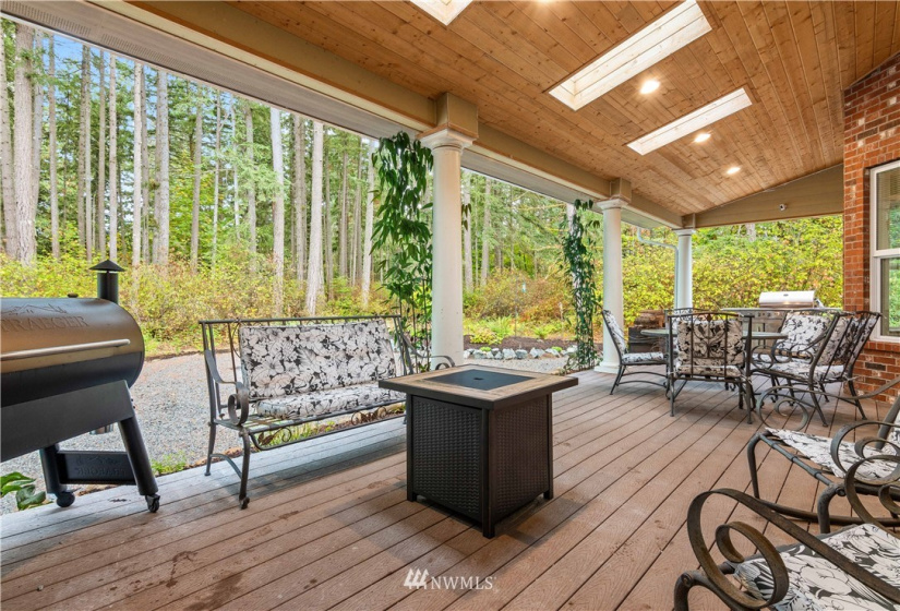 20515 63rd, Spanaway, Washington 98387, 6 Bedrooms Bedrooms, ,1 BathroomBathrooms,Residential,For Sale,63rd,NWM1846325
