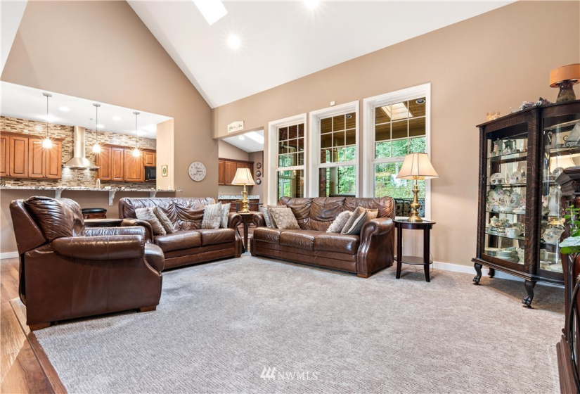 20515 63rd, Spanaway, Washington 98387, 6 Bedrooms Bedrooms, ,1 BathroomBathrooms,Residential,For Sale,63rd,NWM1846325