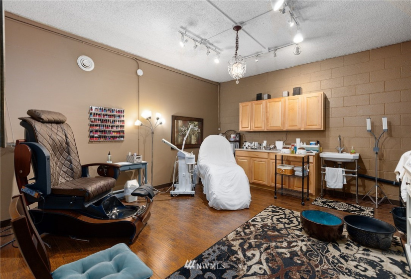 2833 Meridian, Bellingham, Washington 98225, ,Commercial Sale,For Sale,Meridian,NWM1846163