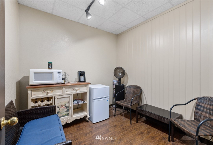 2833 Meridian, Bellingham, Washington 98225, ,Commercial Sale,For Sale,Meridian,NWM1846163