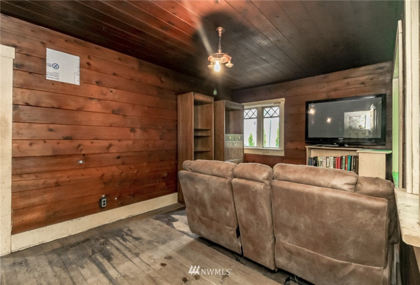 93 Bay, Port Orchard, Washington 98366, ,Commercial Sale,For Sale,Bay,NWM1846720