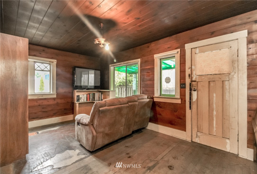93 Bay, Port Orchard, Washington 98366, ,Commercial Sale,For Sale,Bay,NWM1846720