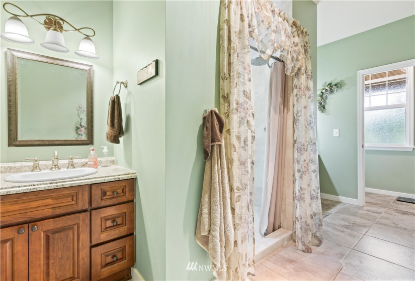 20515 63rd, Spanaway, Washington 98387, 6 Bedrooms Bedrooms, ,1 BathroomBathrooms,Residential,For Sale,63rd,NWM1846825