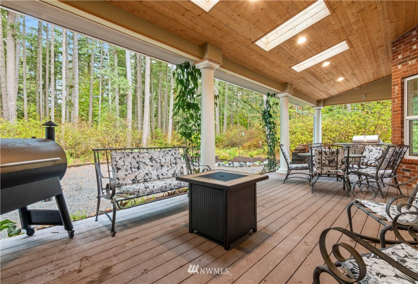 20515 63rd, Spanaway, Washington 98387, 6 Bedrooms Bedrooms, ,1 BathroomBathrooms,Residential,For Sale,63rd,NWM1846825