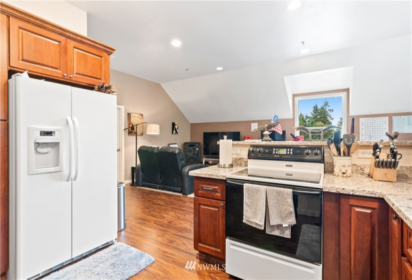 20515 63rd, Spanaway, Washington 98387, 6 Bedrooms Bedrooms, ,1 BathroomBathrooms,Residential,For Sale,63rd,NWM1846825