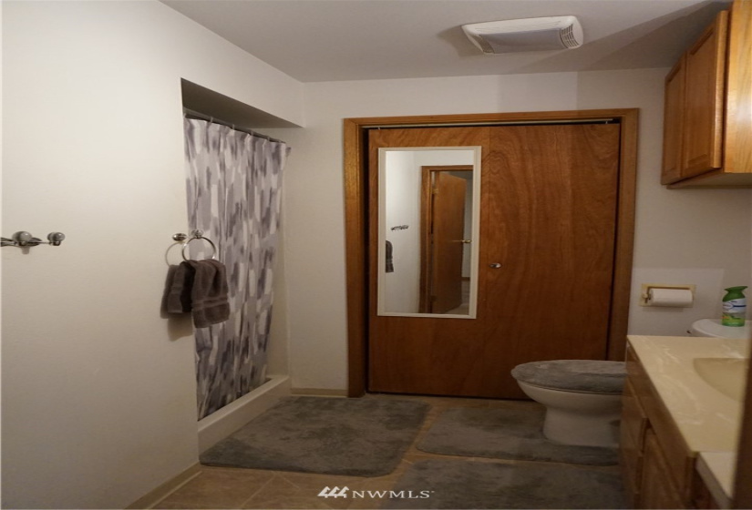 25505 US Highway 97, Pateros, Washington 98846, 5 Bedrooms Bedrooms, ,1 BathroomBathrooms,Residential,For Sale,US Highway 97,NWM1847052