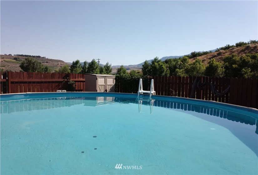25505 US Highway 97, Pateros, Washington 98846, 5 Bedrooms Bedrooms, ,1 BathroomBathrooms,Residential,For Sale,US Highway 97,NWM1847052