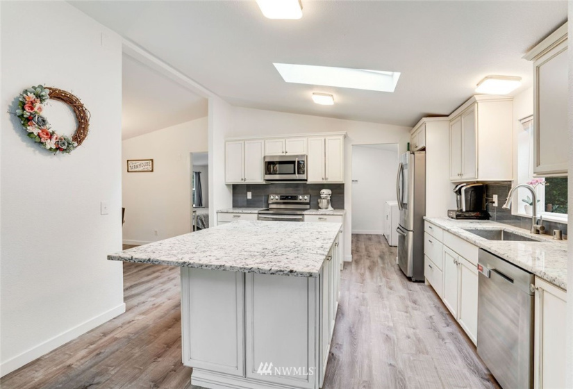 41705 109th, Eatonville, Washington 98328, 3 Bedrooms Bedrooms, ,2 BathroomsBathrooms,Manufactured In Park,For Sale,109th,NWM1845311