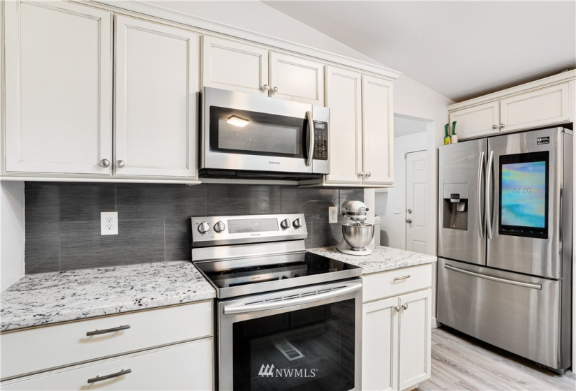 41705 109th, Eatonville, Washington 98328, 3 Bedrooms Bedrooms, ,2 BathroomsBathrooms,Manufactured In Park,For Sale,109th,NWM1845311