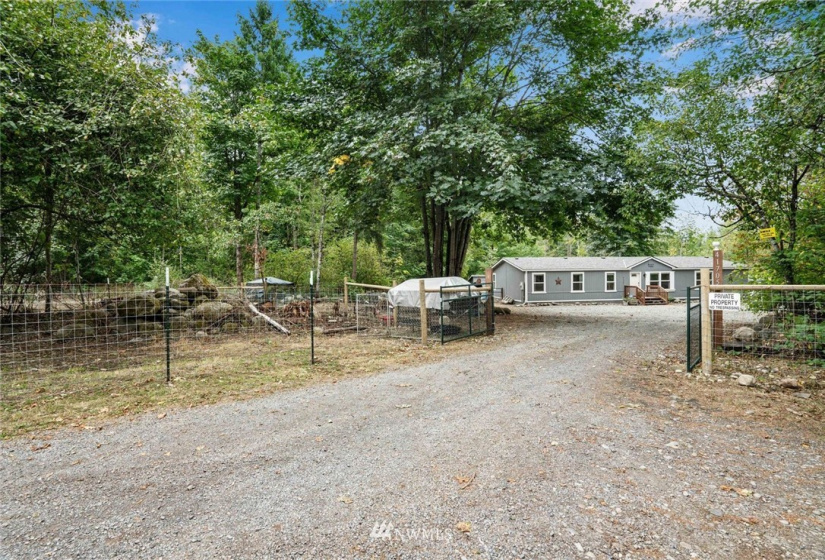 41705 109th, Eatonville, Washington 98328, 3 Bedrooms Bedrooms, ,2 BathroomsBathrooms,Manufactured In Park,For Sale,109th,NWM1845311