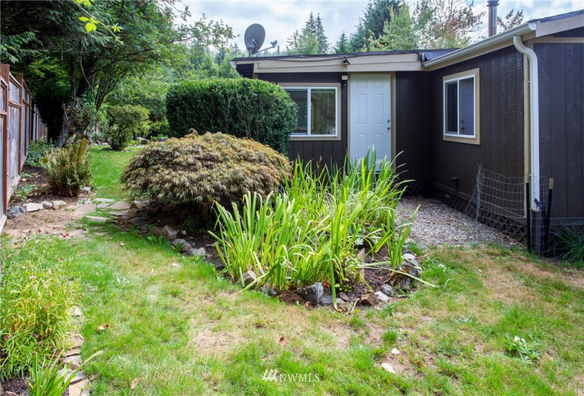 3702 234th, Granite Falls, Washington 98252, 3 Bedrooms Bedrooms, ,1 BathroomBathrooms,Manufactured In Park,For Sale,234th,NWM1845487